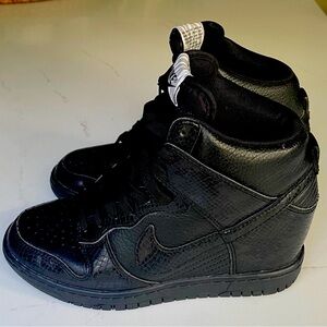 Nike High top